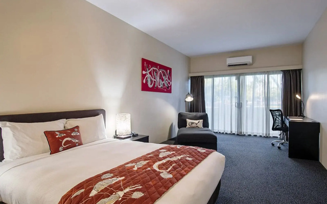 Mercure Kakadu Crocodile Hotel