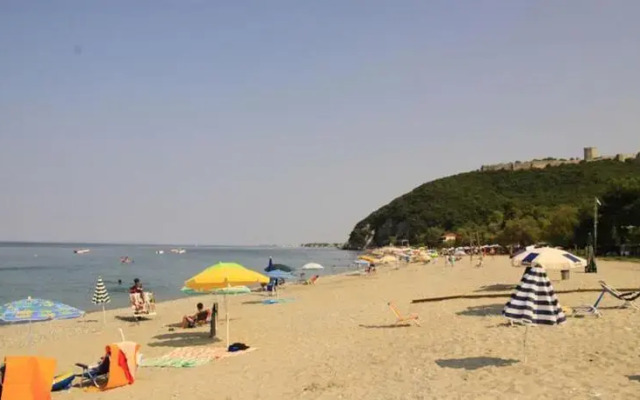 Heraklia Beach Camping & Apartments