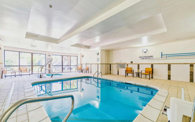 Courtyard by Marriott Biloxi North/D'Iberville