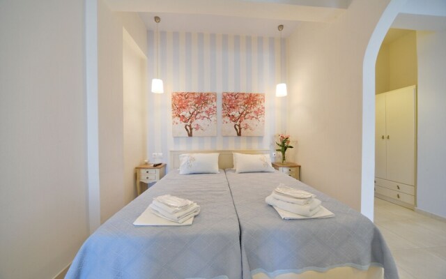 Niriides Luxury Studios