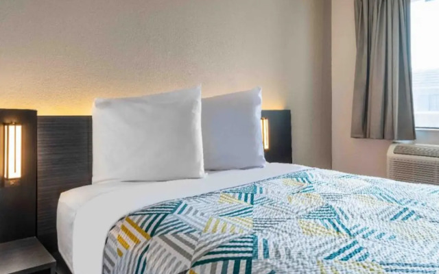 Motel 6 Rolling Meadows, IL - Chicago Northwest