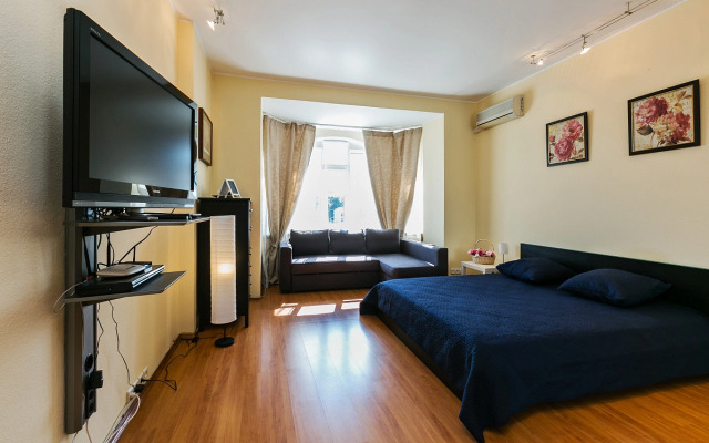 GM 1-й Волконский пер.15