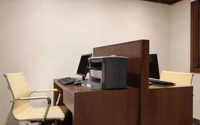 Ramada Plaza by Wyndham Agra