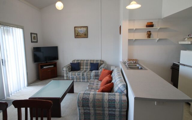 Razorback 1 - Razorback Plaza Jindabyne