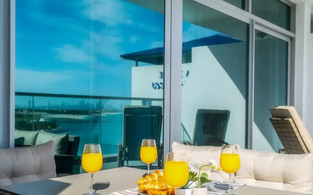 LUX Holiday Home - Azure Residence 1