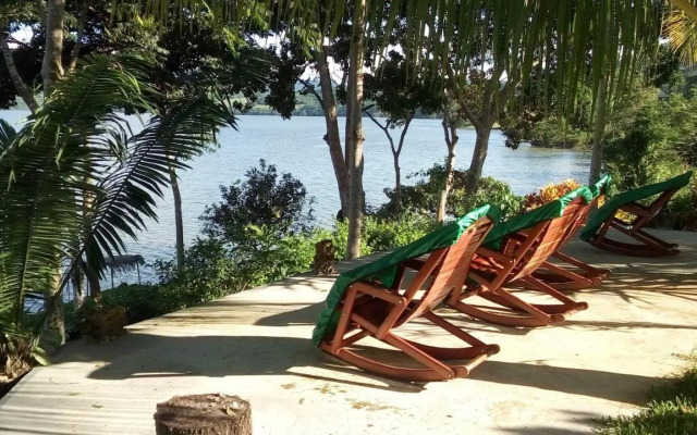 Las Jawas Lodge