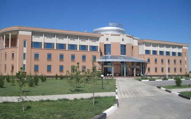 Silk Road Hotel