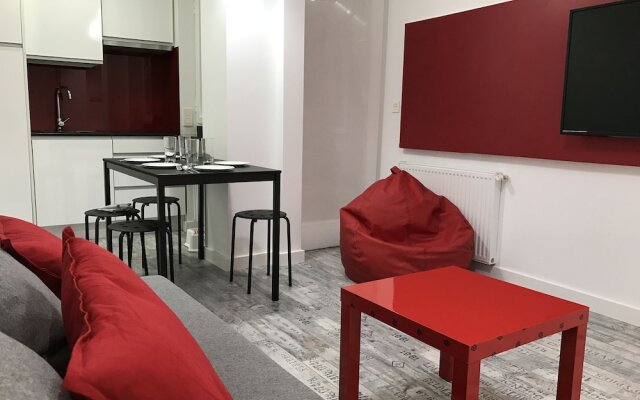 Smart-Tech Plaza Apartment