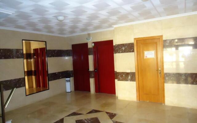 Apartamentos Alboran 4/6 Lek