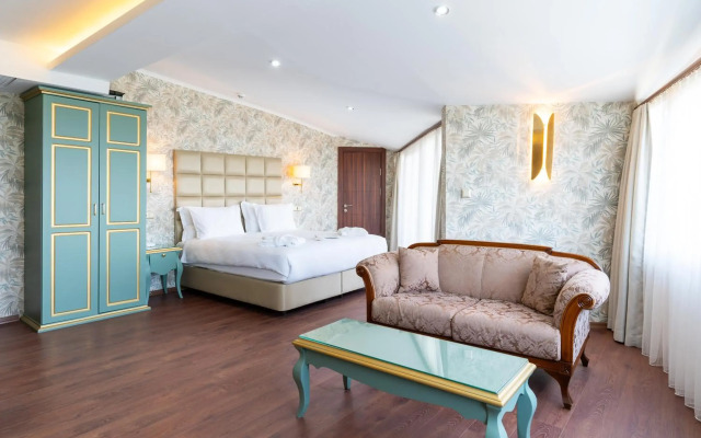 Motali Life Hotel