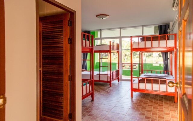 Fan Dee Hostel