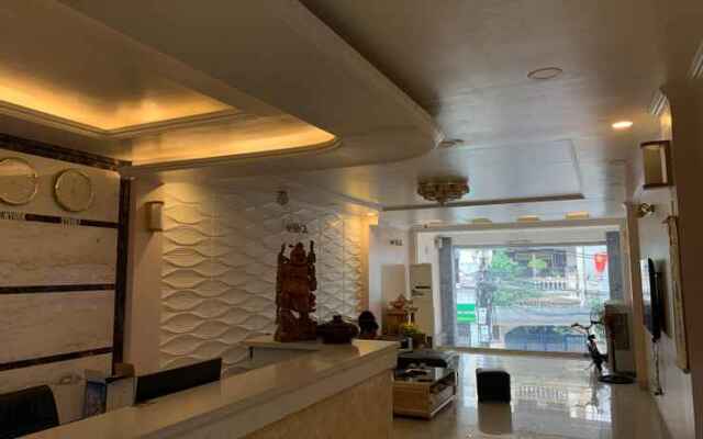 New World Hotel