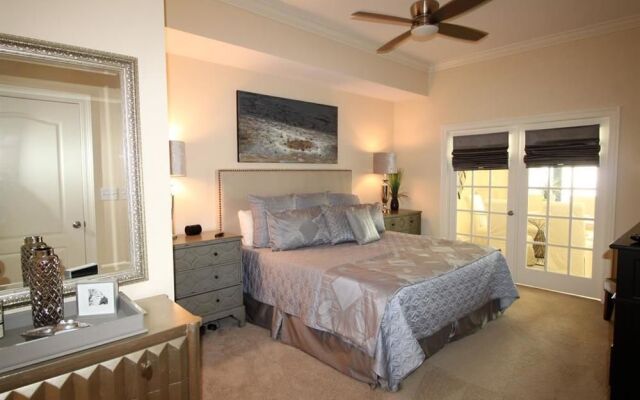 Phoenix West Ii Condominiums