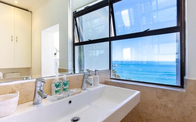 Clifton YOLO Spaces – Clifton Beachfront Apartments