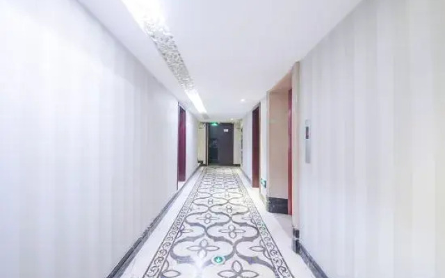 Dongfen Hotel (Pingyang Shuitou)