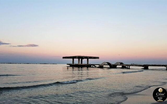 Deluxe Criss Solid Residence Mamaia