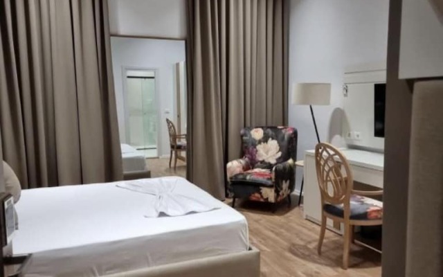 HEIRESS Hotel