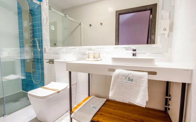 Young Hotels Spain SL