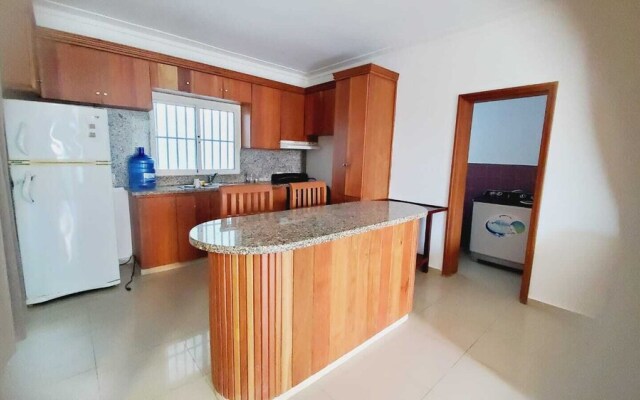2 Minute Walk to Beach 1bdrm Condo with Pool