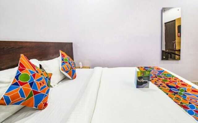 Fabhotel Golden Leaf