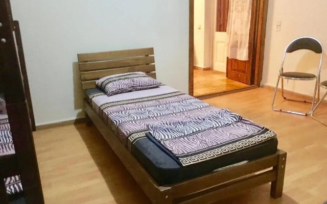 Dvizh Hostel Eli Spali