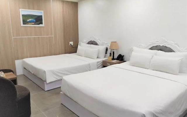Pearl Beach Hotel Quy Nhon