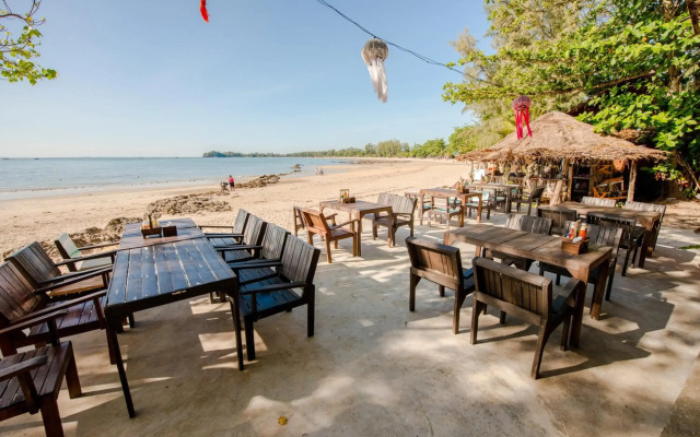 Banana Beach Resort