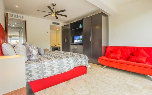 Magia Playa 202 A 2 Bedroom Condo by RedAwning