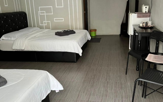 Julies Hostel Taman Negara – Guest Rooms – Kuala Tahan