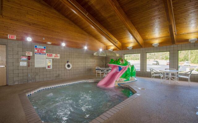 Black Beach Inn by GrandStay
