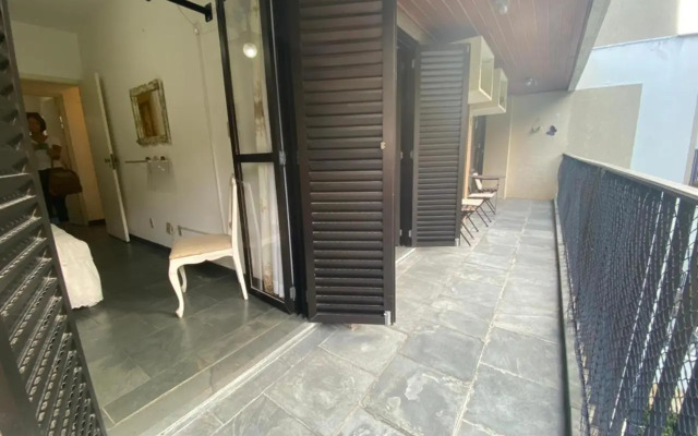 Confortável Apto.Com Piscina para 8 pessoas-Ubatuba-Enseada