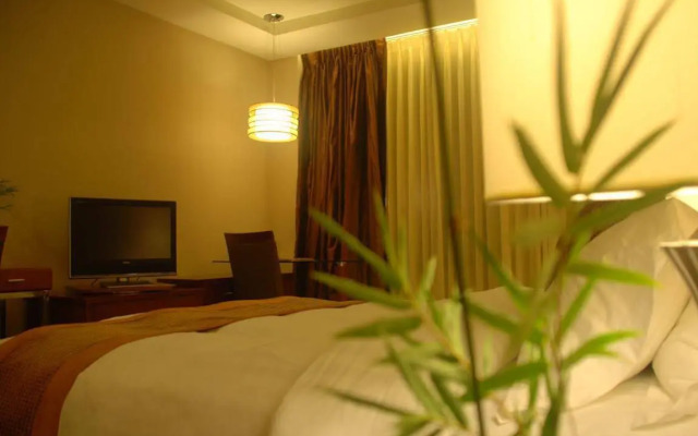 The Avenue Plaza Hotel