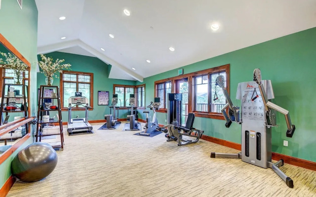 Hummingbird Retreat - Four Bedroom Townhome