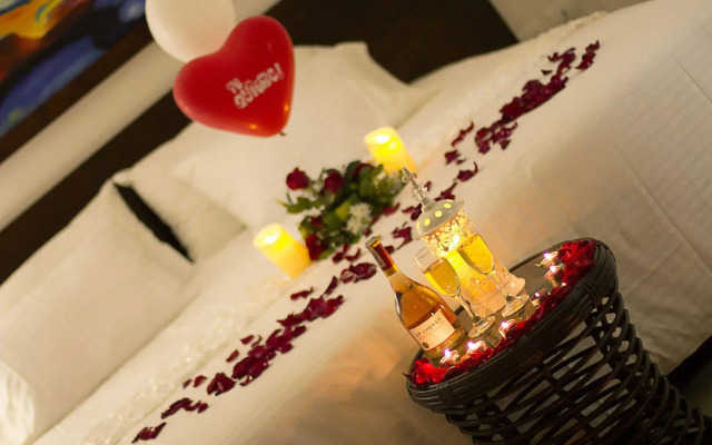 Hotel Titanium Plaza