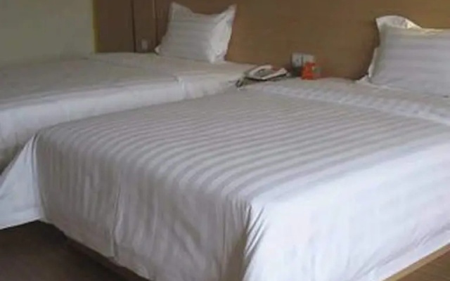 7Days Inn Qingdao Huangdao District Lianghe Road Haishui Baths