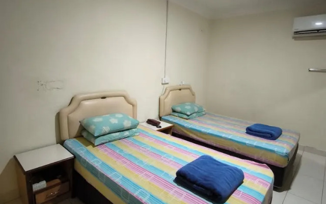 OYO 90895 Hotel Ikia
