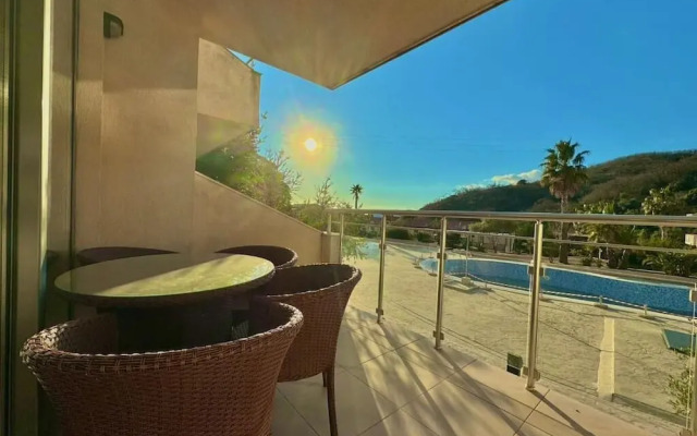 Sunset Poolside Retreat BlueH