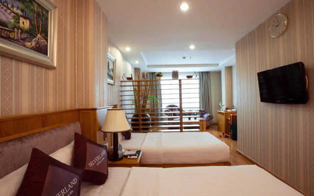 Silverland Sil Hotel