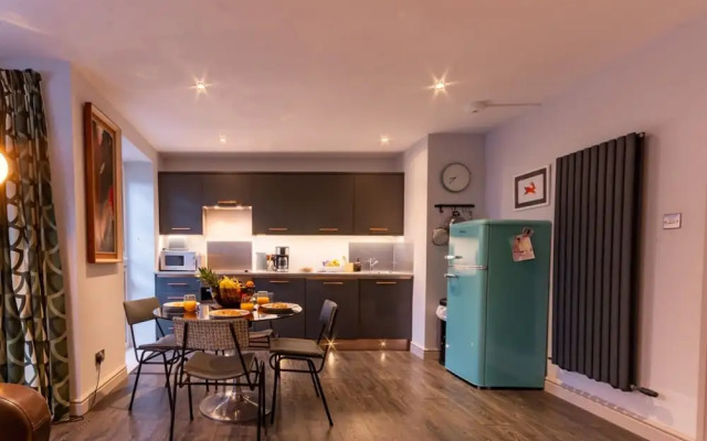 Walpole Bay 2 bed Stunning Garden Apt By Adliv