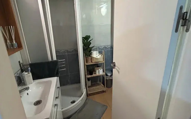 airbhouse private rooms & apartments