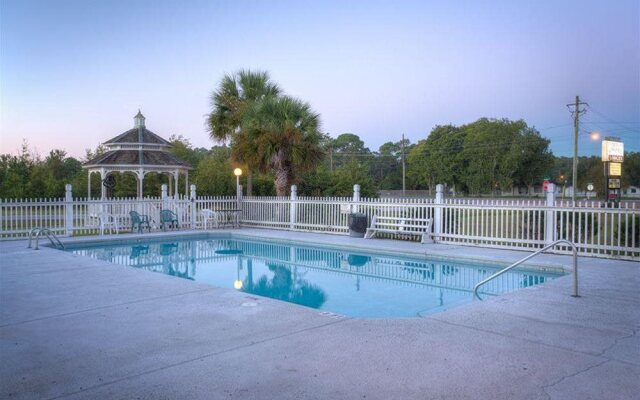 Cumberland Kings Bay Lodge