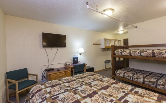 Hibernation House 104 1 Bedroom Hotel Room