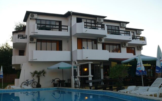 Family Hotel Southern Nights