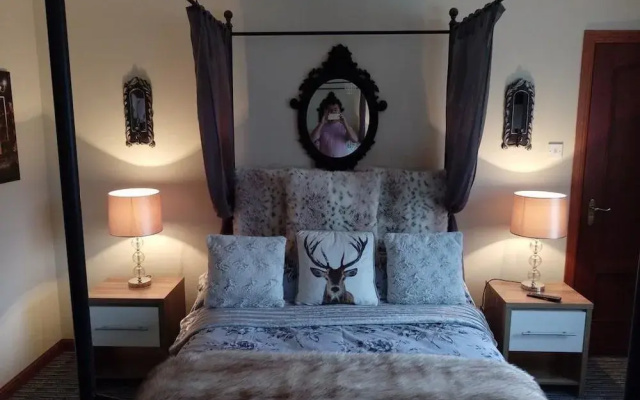One Strathview B&B