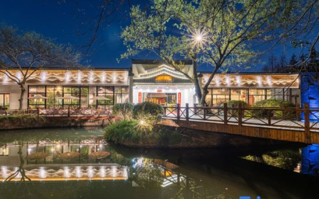 Jiaolu Grange Hotel