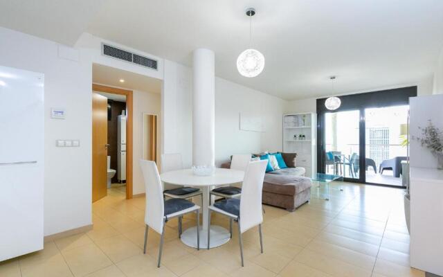 V011 - MARITIM - Roses