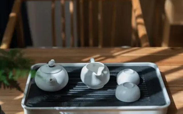 Jinghu Greater Bay Area Renwen Hotel