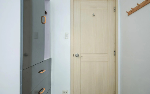 2-Bedroom QC SM North EDSA Condo Pool