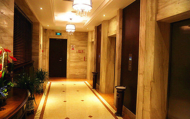 Oceania Hotel