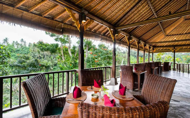 Natura Resort and Spa